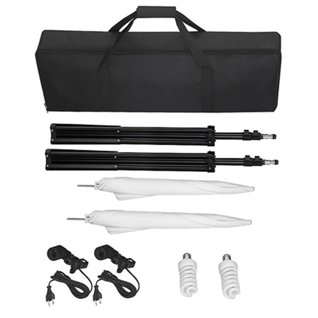 Stúdiófelszerelés 600 x 300 cm-es fehér háttérrel és lámpával