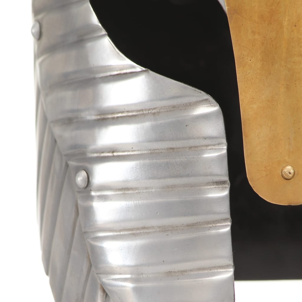 Ezüstszínű középkori lovagi fantázia acélsisak larp másolat