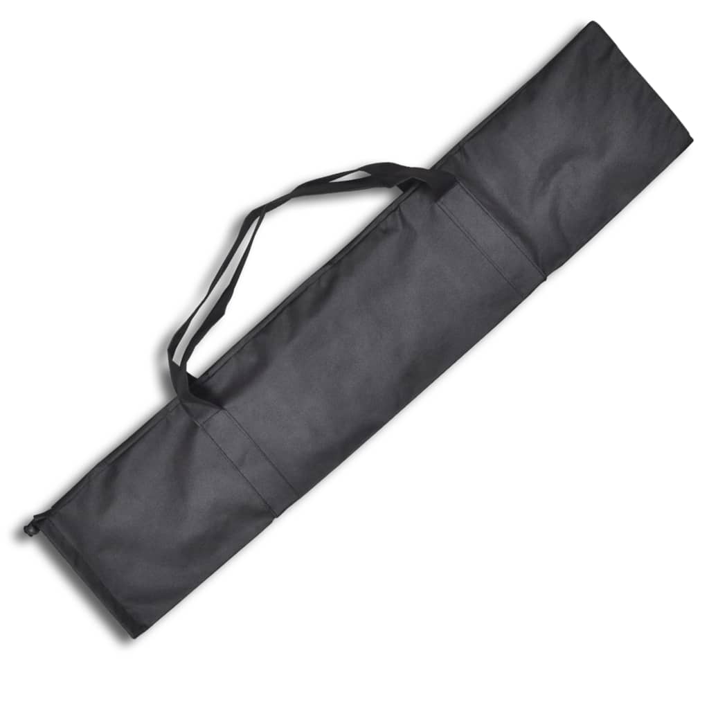 Fotóstúdió-felszerelés háttérrel, lámpákkal és ernyőkkel