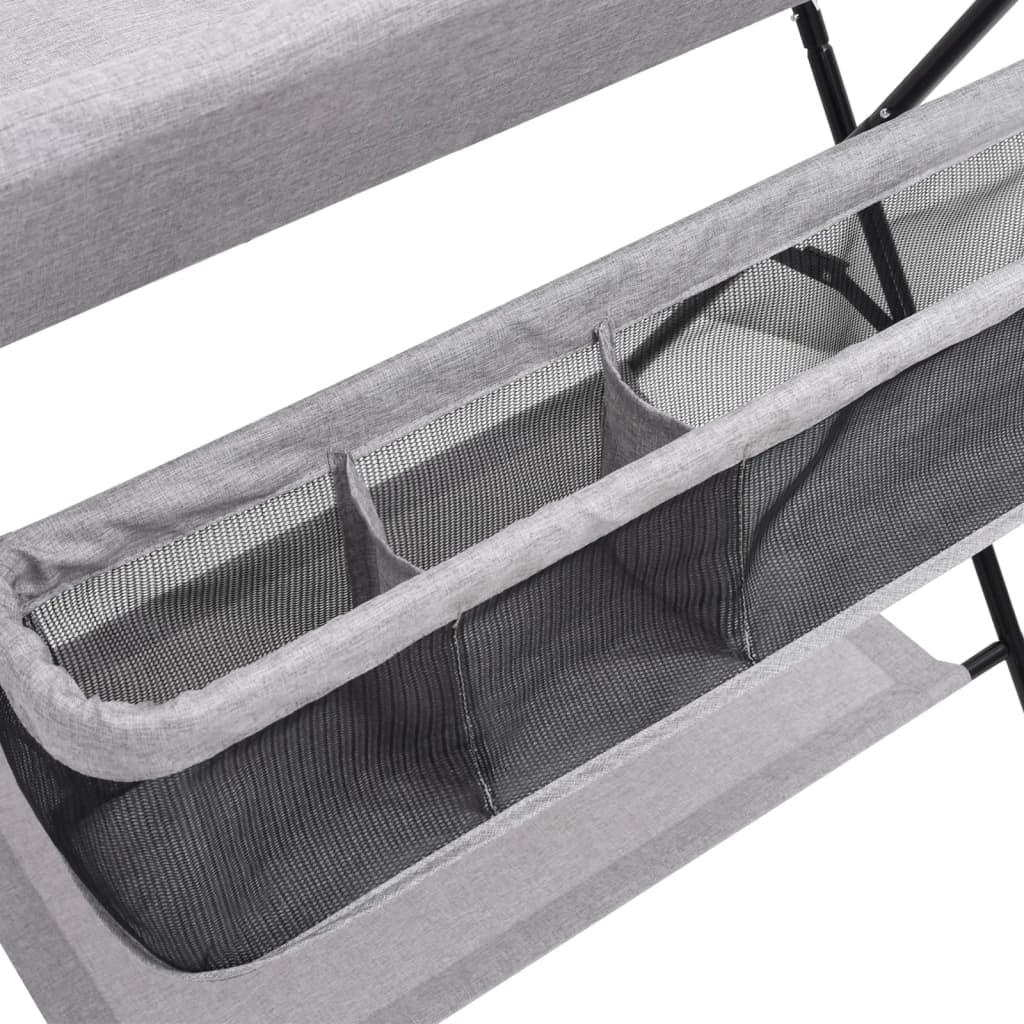 Világosszürke vas pelenkázóasztal