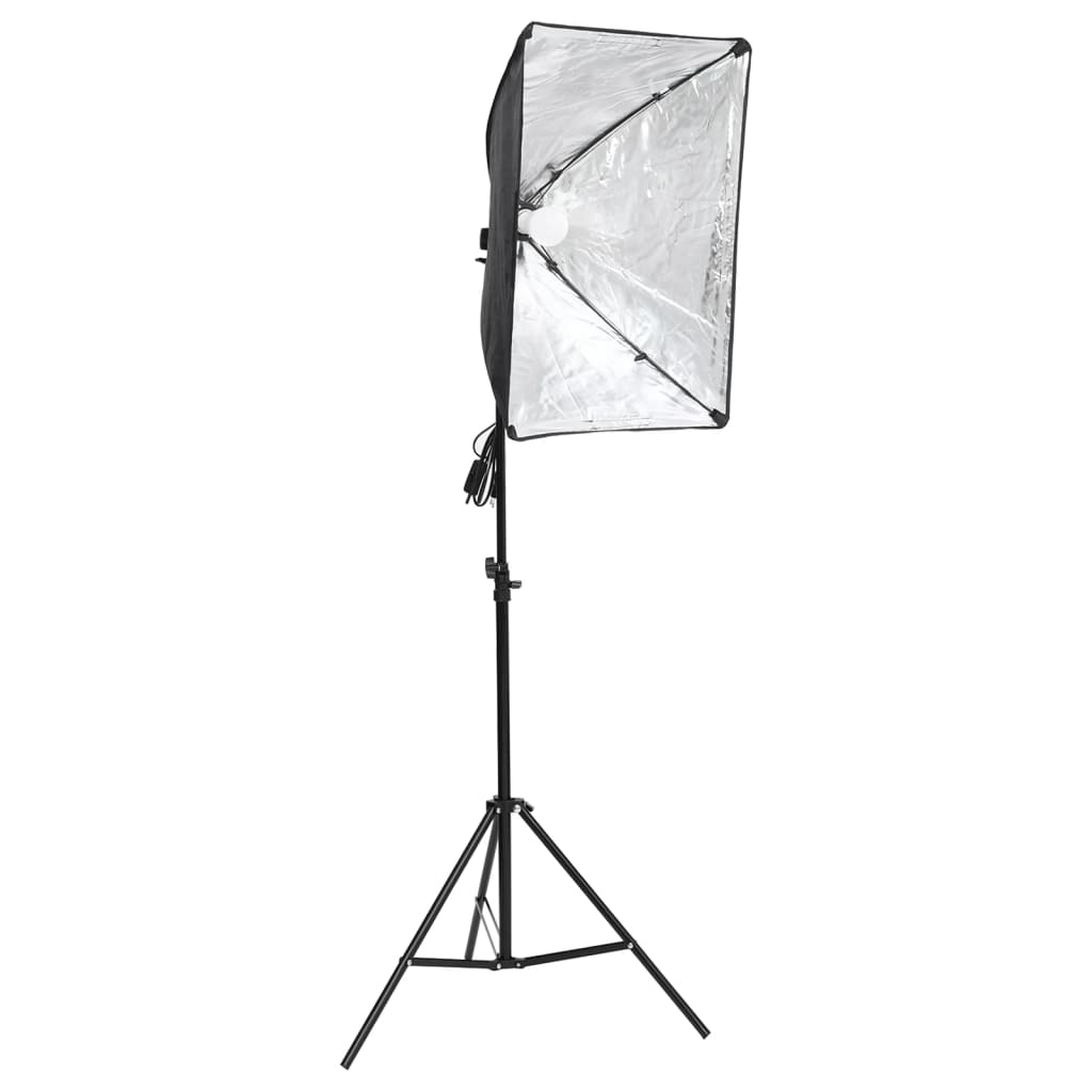 Fotóstúdió-felszerelés softbox lámpával és háttérrel