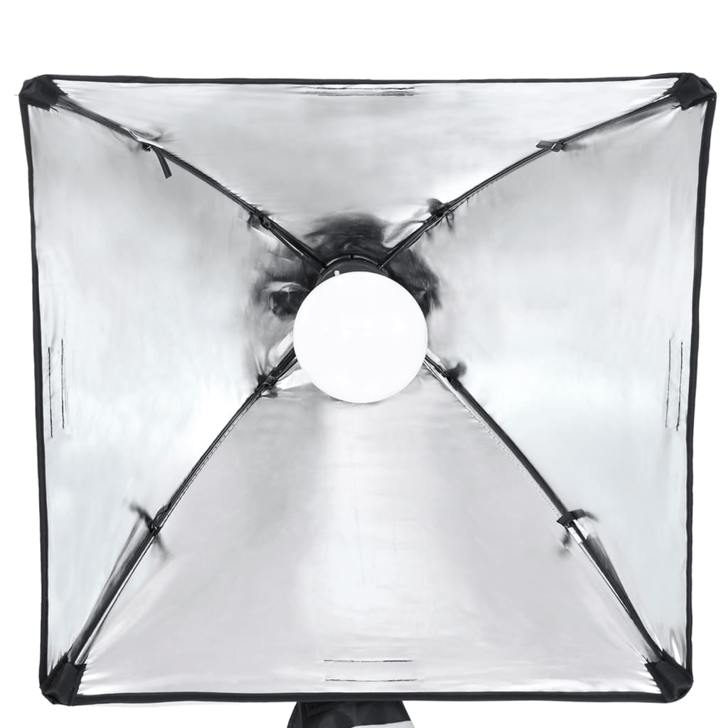 Fotóstúdió-felszerelés lámpákkal, háttérrel és reflektorral