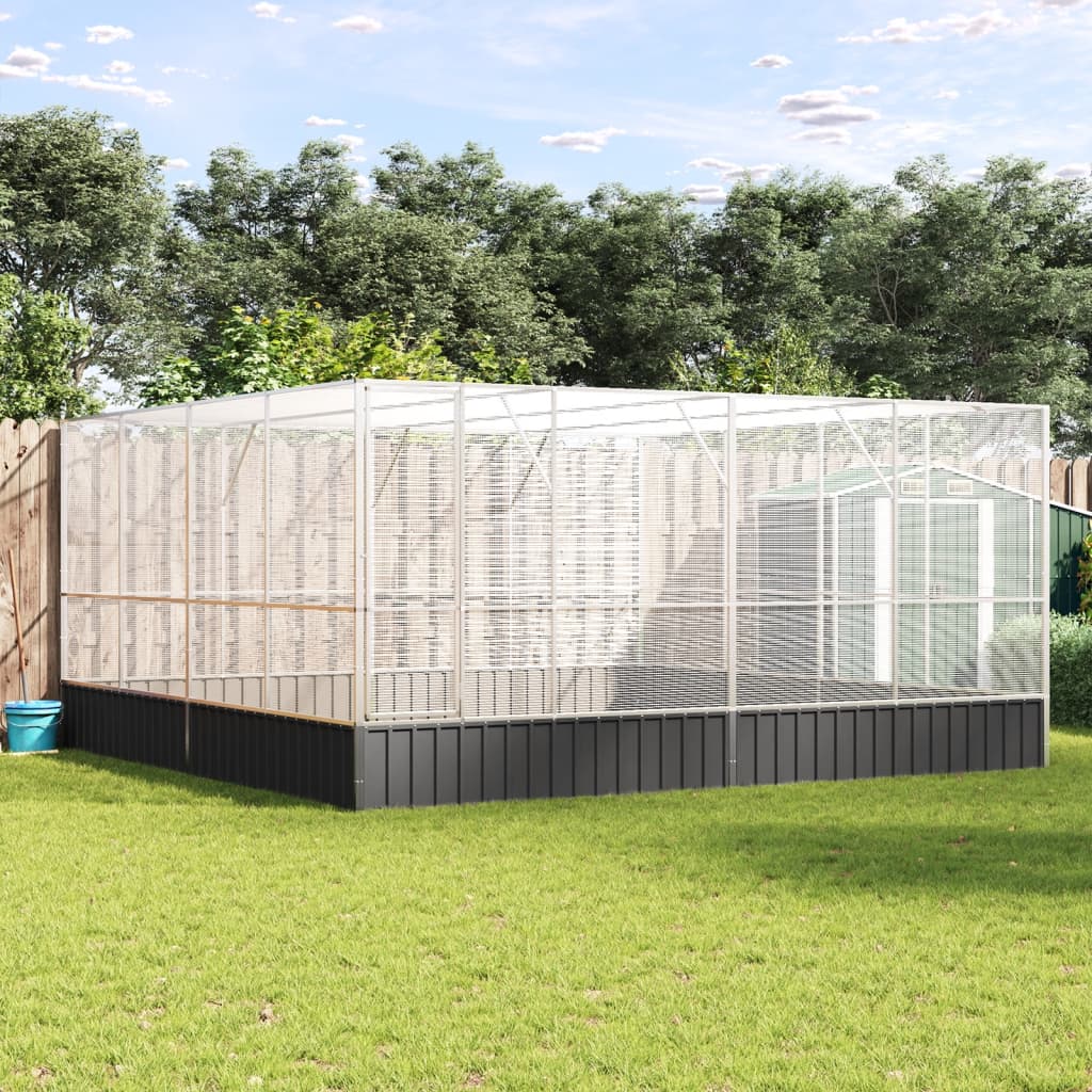 Ezüstszínű acél madárház 418 x 414 x 212 cm