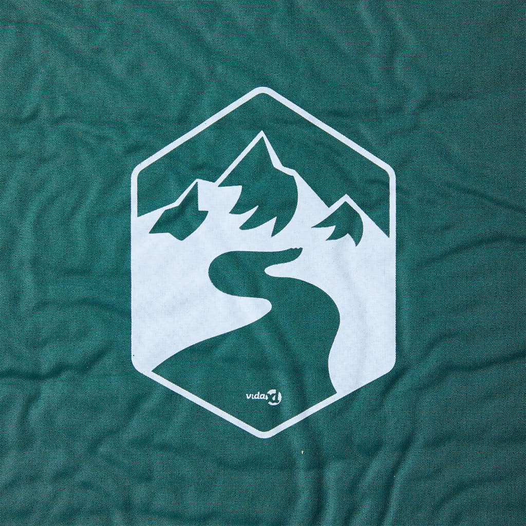 Zöld önfelfújó kempingmatrac beépített párnával