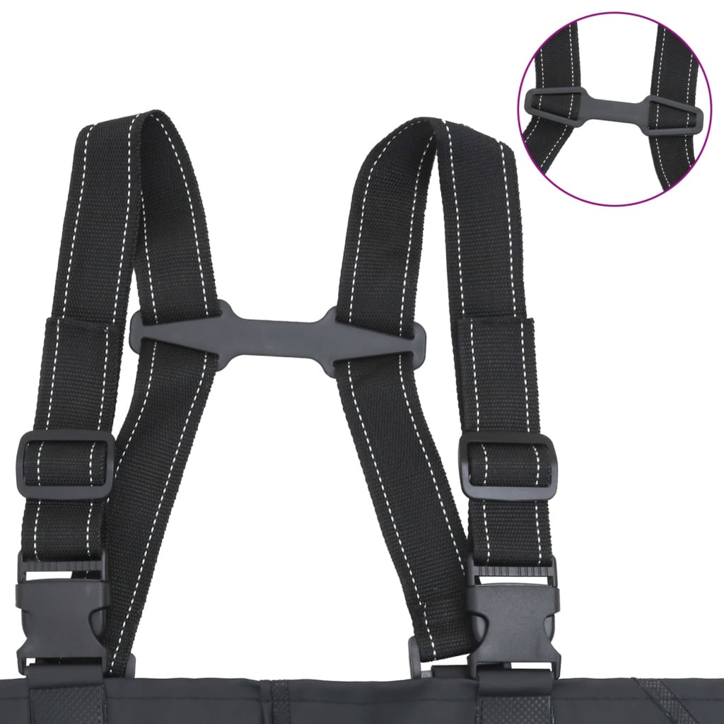 Fekete mellkasig érő gázlóruha csizmával és övvel 45-ös