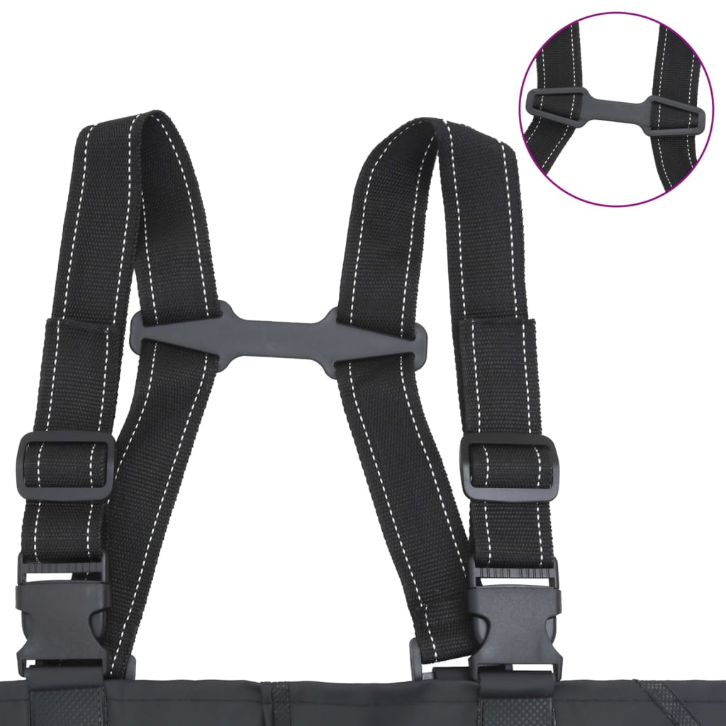 Fekete mellkasig érő gázlóruha csizmával és övvel 46-os