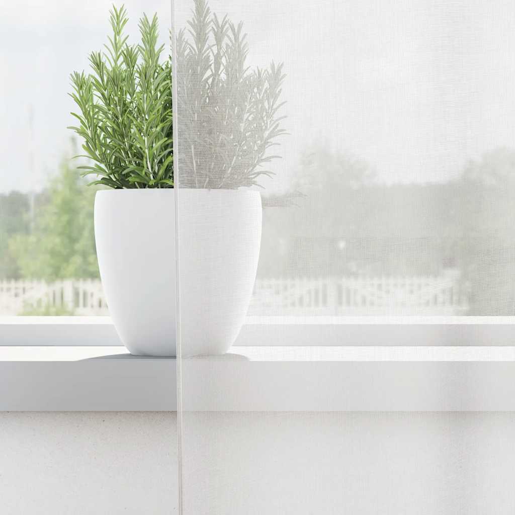 2 db fehér fátyolfüggönyök rojtokkal