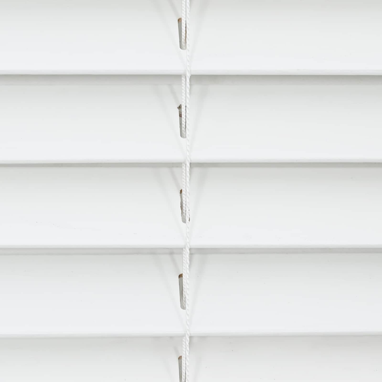 Zsaluzia fehér 75 x 160 cm 35 mm masszív paulownia fa
