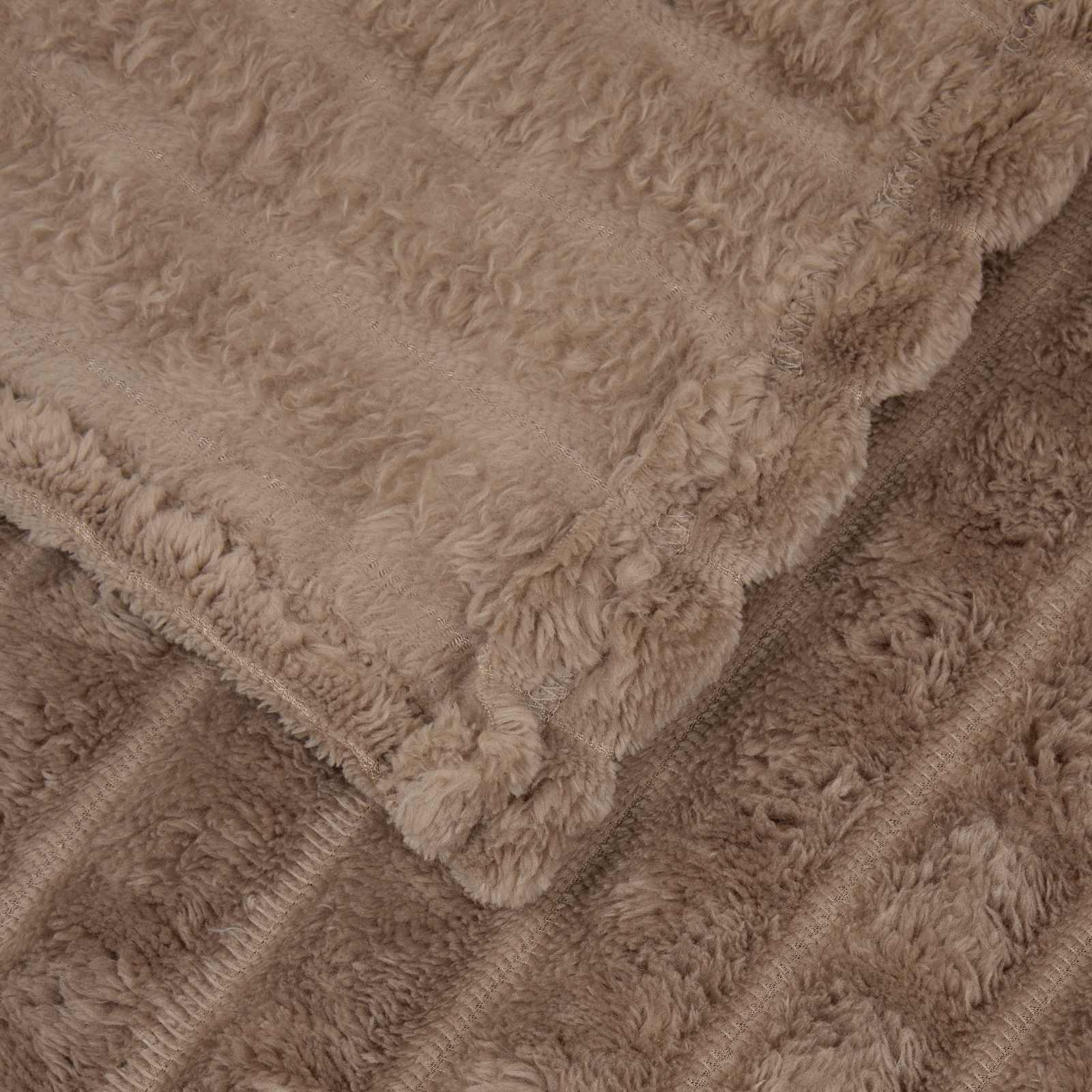 Dobós takaró teve 270 x 240 cm gyapjú