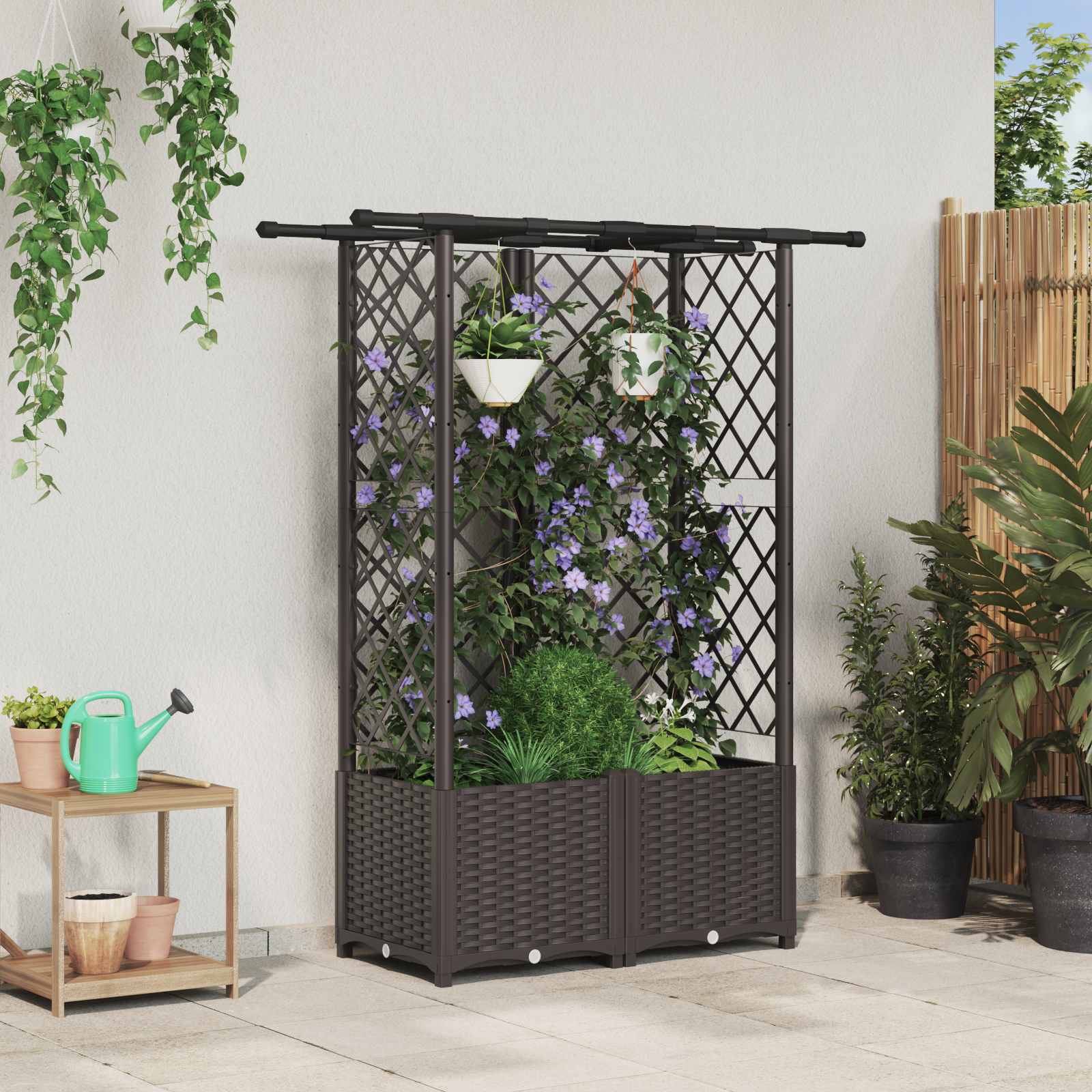 Magasított ágy trellis-szel és tetővel barna 124 x 40 x 138 cm