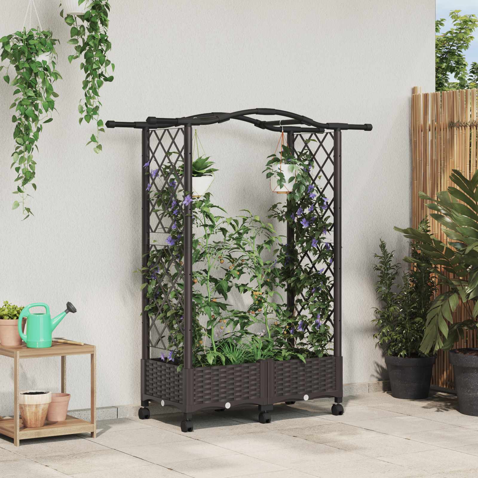 Magasított ágy trellis-szel és tetővel barna 124 x 40 x 129 cm