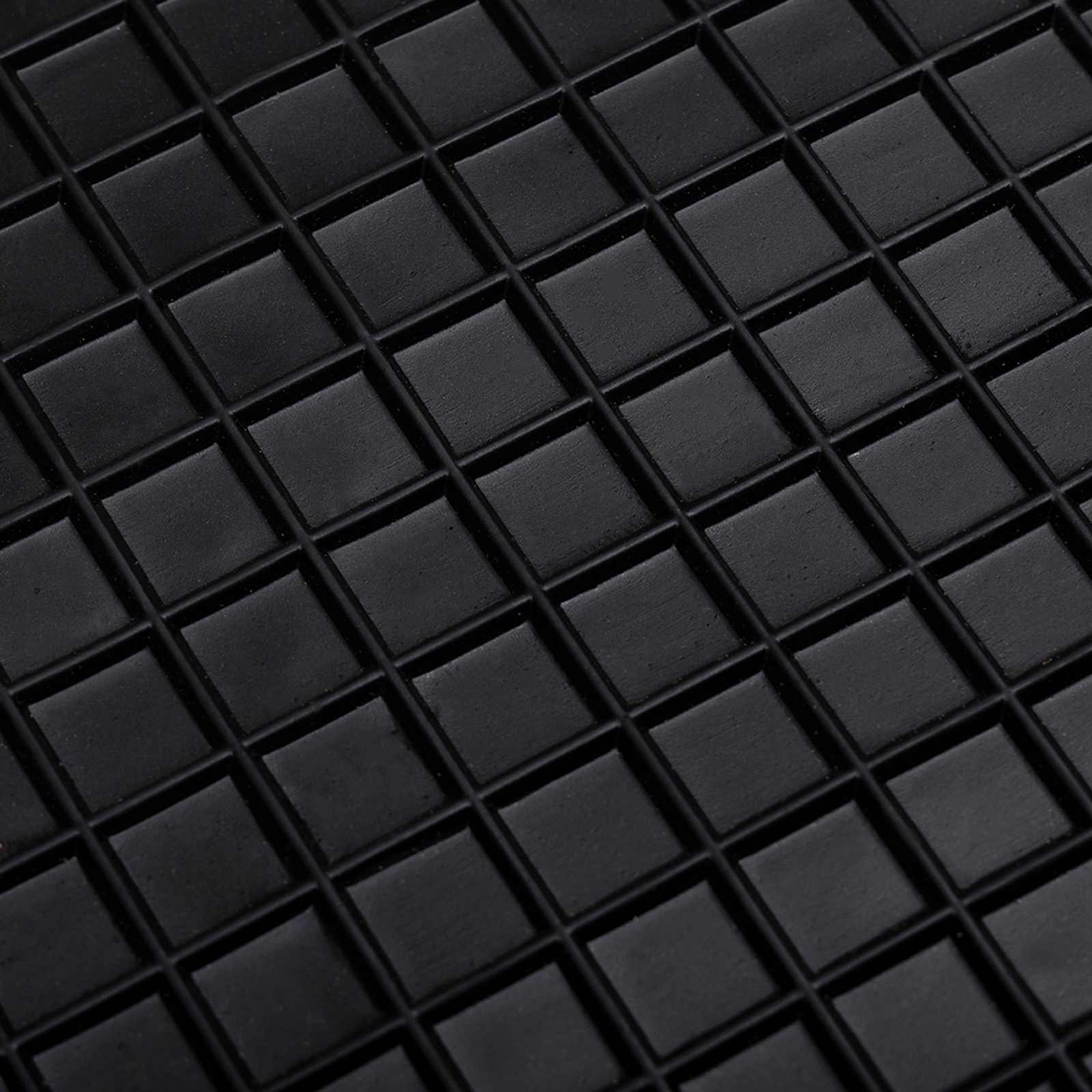 Autószőnyeg 4 pcs fekete škoda octavia i 97-04 gumi